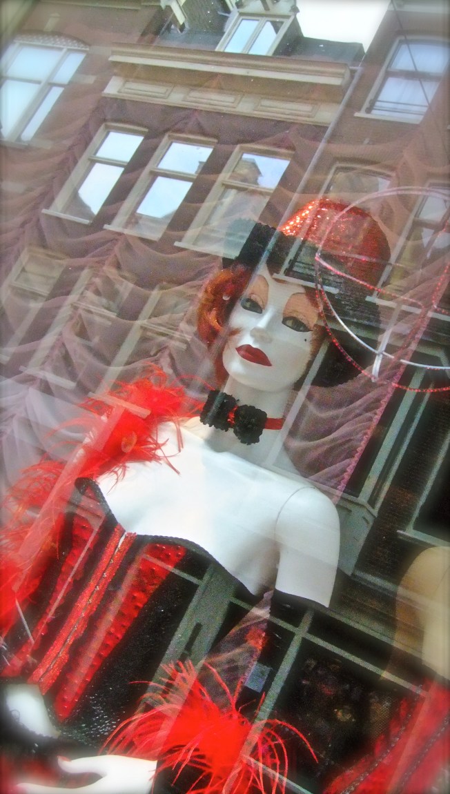 transvestite mannequin amsterdam