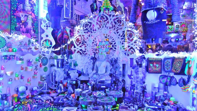 Ultra Violet Window Display Amsterdam